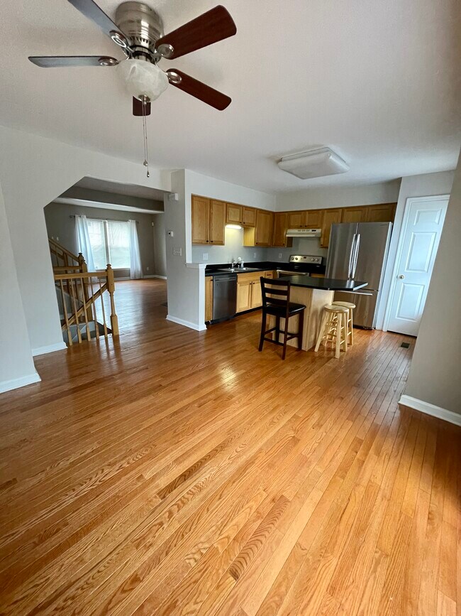 Dining Room and Kitchen - 5 Printz Dr
