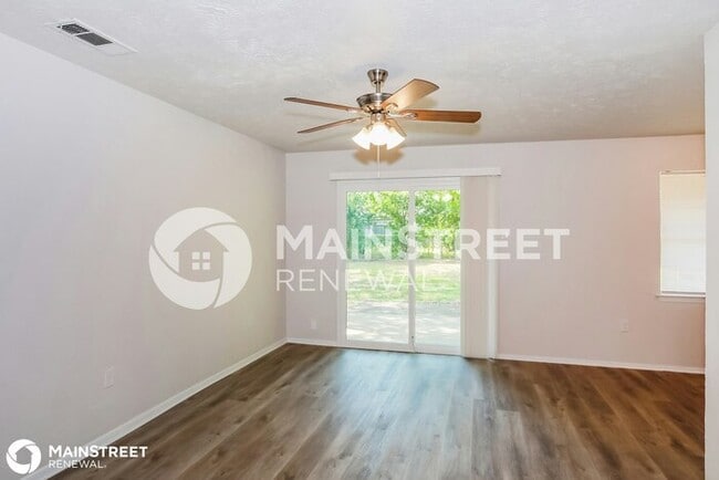 Building Photo - 508 Sweetbriar Dr, Lewisville, TX 75067