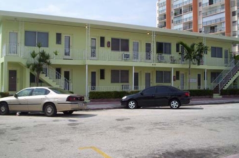Building Photo - 450 79th St