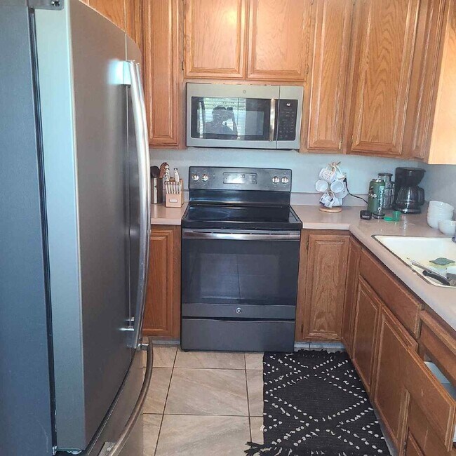 Building Photo - Charming 2 Bedroom 1 Bath Country Home!!!