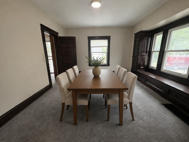 Foto del edificio - 4140 E 113th St