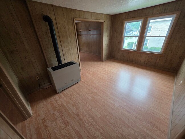 Foto del edificio - 3 Bedroom Apartment - Saugerties