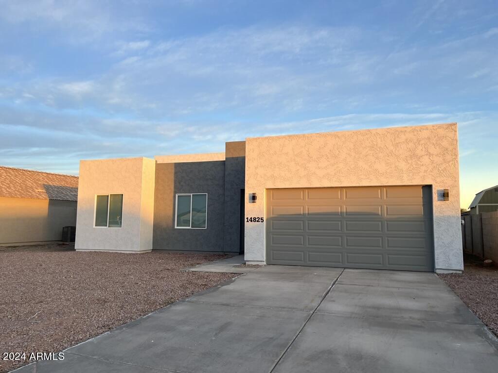 Foto principal - 14825 Charco Rd