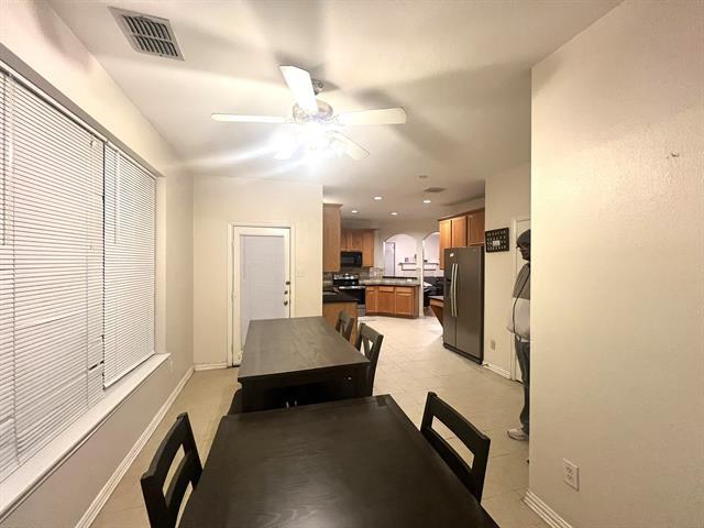 Foto del edificio - 5017 Remington Dr