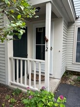 Building Photo - 12 Woodland Green