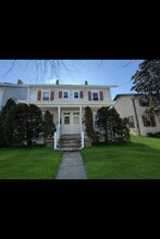 Building Photo - 96-98-98 Wallace St