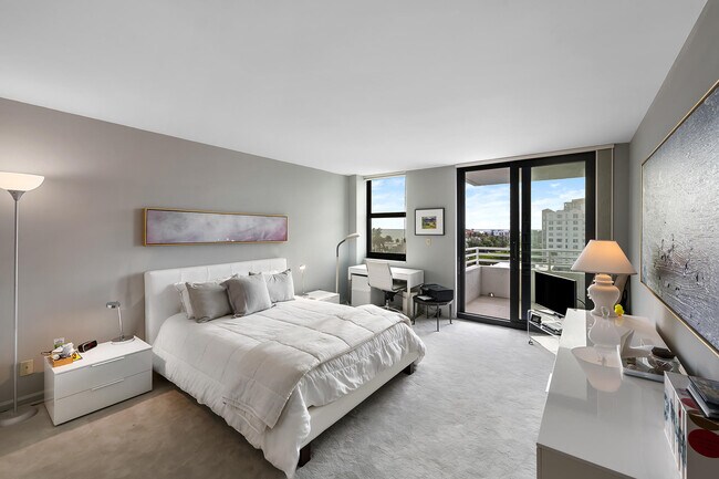 Foto del edificio - 3450 S Ocean Blvd