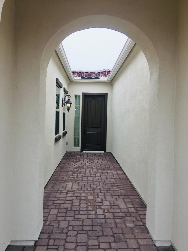Building Photo - 9553 E Theia Dr