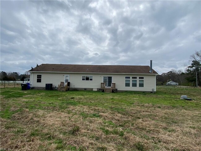 Building Photo - 2600 Badger Rd