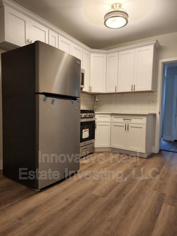 Building Photo - 4245 Pennsgrove St