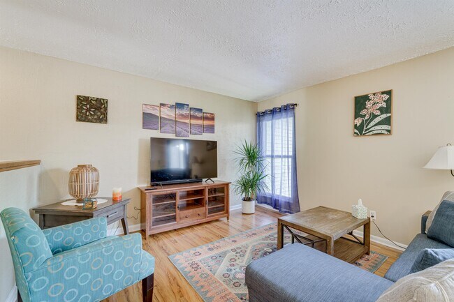 Foto del edificio - 1050 21st Ave NW