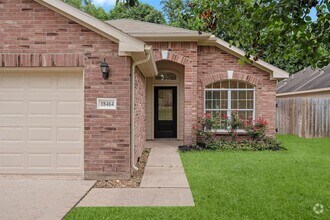 Building Photo - 18464 Sunrise Oaks Ct
