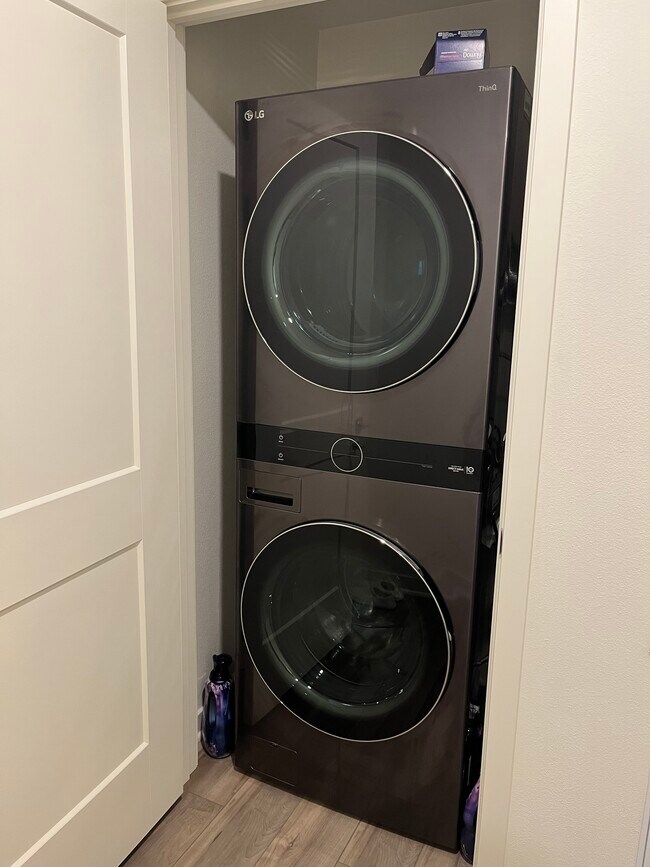 Foto del edificio - 8258 Spirit St