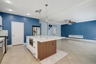 Building Photo - 9975 Mills Reef Ct