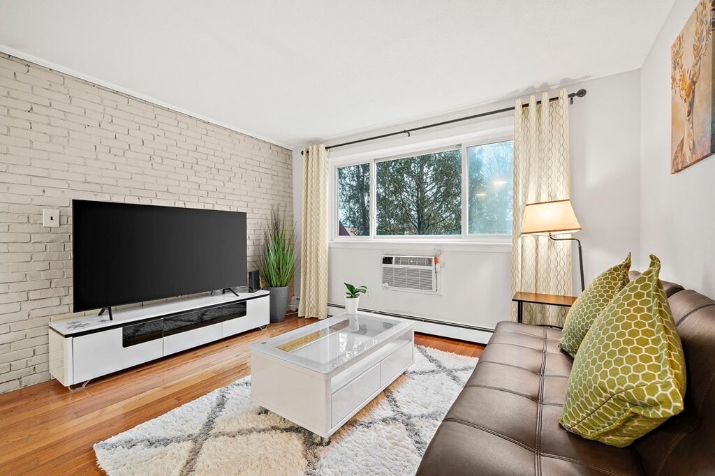 77 Holbrook Rd Unit 3, Quincy, MA 02171 Room for Rent in Quincy, MA