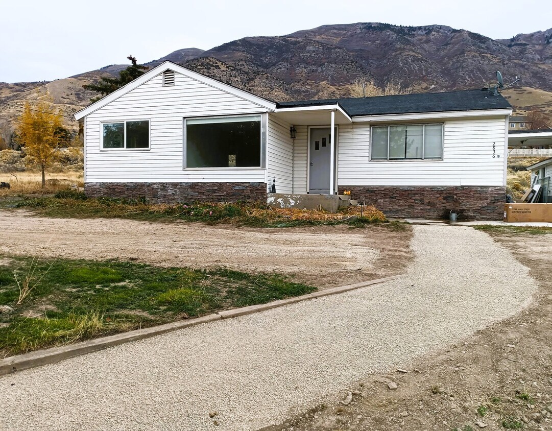 Foto principal - 2836 Canyon Rd