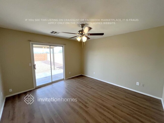 Foto del edificio - 10156 N 116th Ln