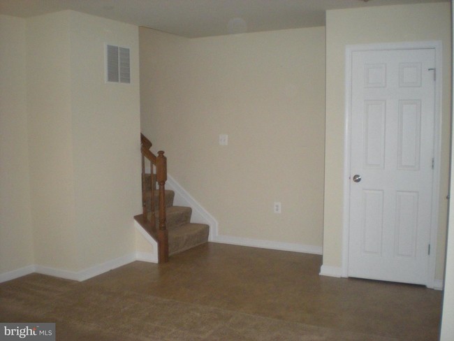Building Photo - 6300 Barnett Ave