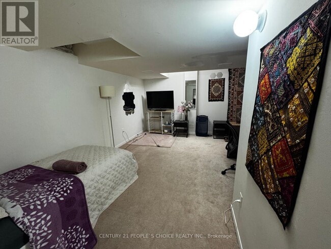 Building Photo - 409 Aspendale Cres