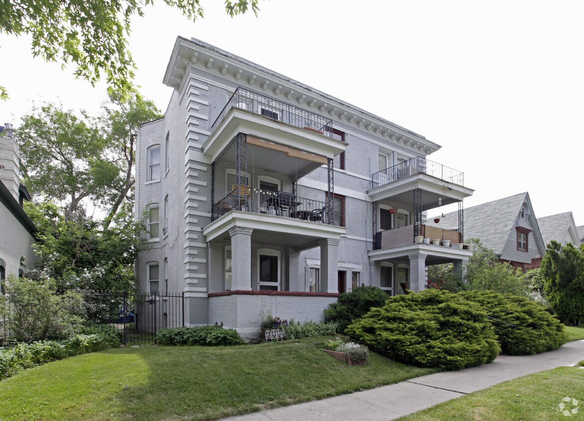 Building Photo - 1560 Gilpin St