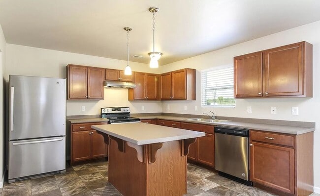 Foto del edificio - Newer 4 Bedroom Home for Lease