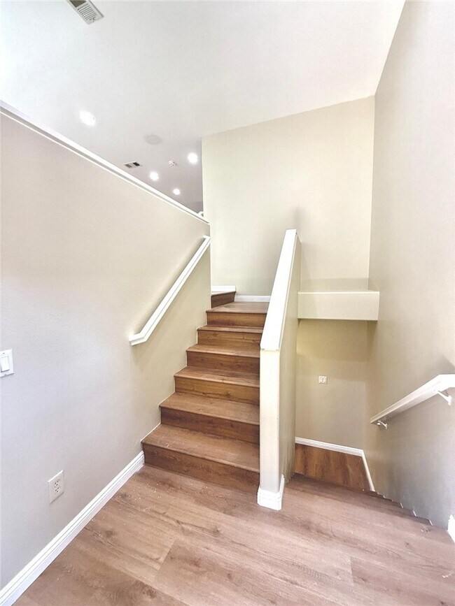 Foto del edificio - 1274 Riverrock Rd