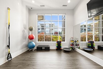 Building Photo - Legacy Lake Norman