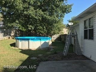 Building Photo - 1509 Garden Dr