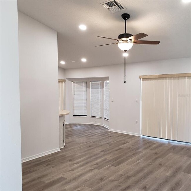 Foto del edificio - 4373 Quintara St