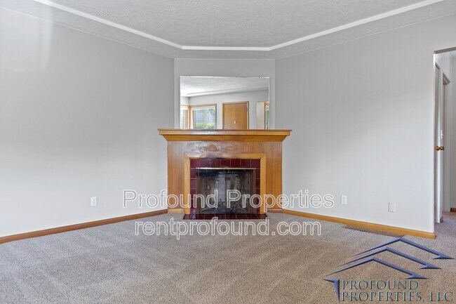 Foto del edificio - 4315 NE Thompson St