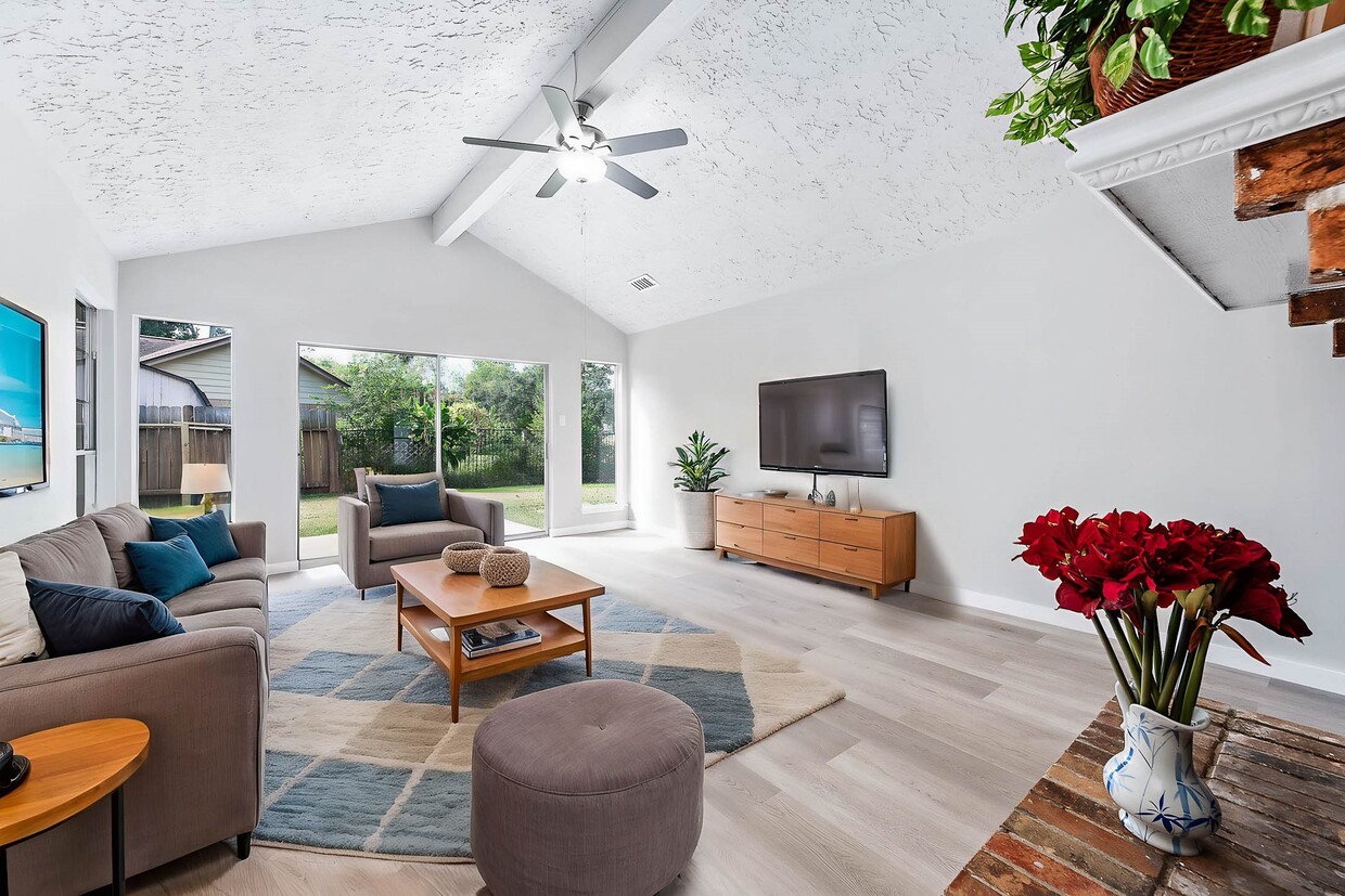 Foto principal - 3430 W Creek Club Dr