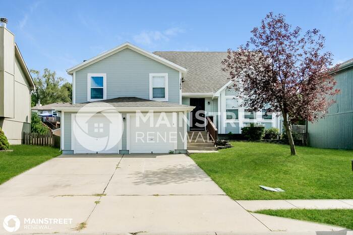 Primary Photo - 11409 N WYANDOTTE ST, KANSAS CITY, MO 64155