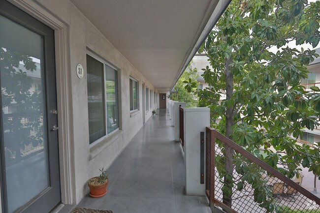 Foto del edificio - The Flats at Julian Drew Block