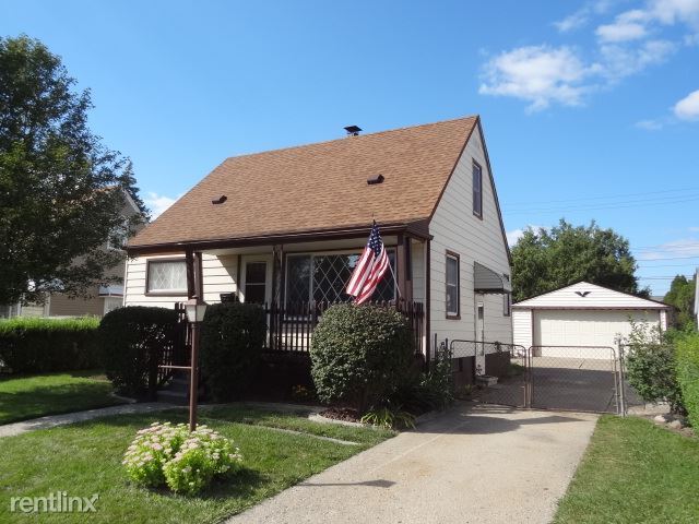 Primary Photo - 3 br, 1 bath House - 27858 Maplewood St