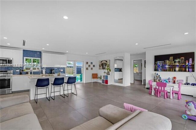 Foto del edificio - 10471 SW 164th St