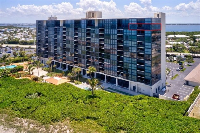 Building Photo - 10410 S Ocean Dr