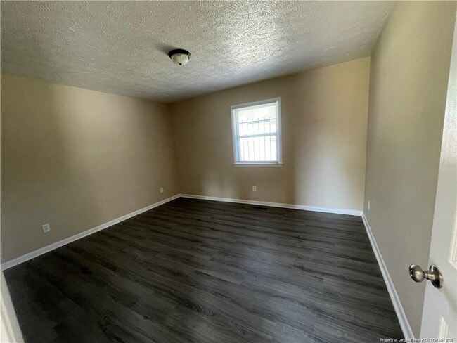 Building Photo - 4959 Fieldcrest Dr