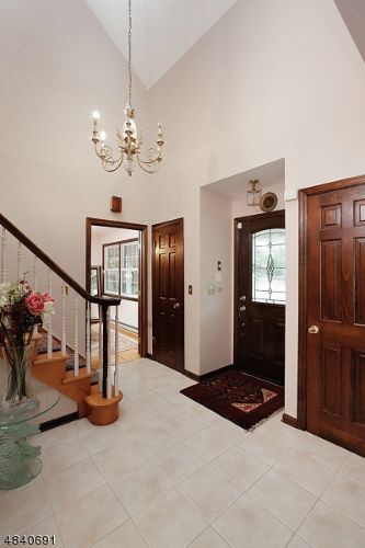 Foto del edificio - 393 Mountain Rd