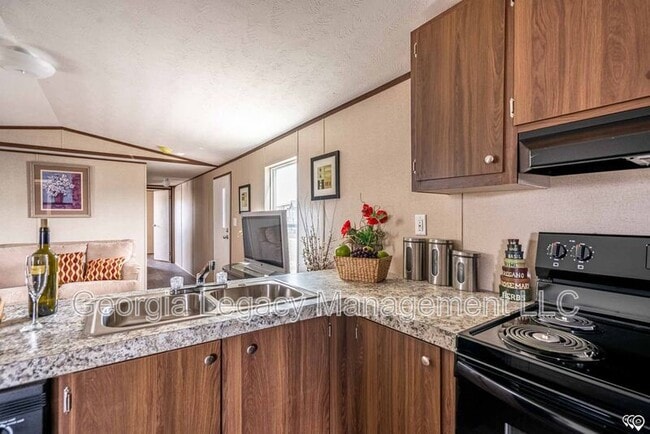 Foto del edificio - 56 Shady Cir