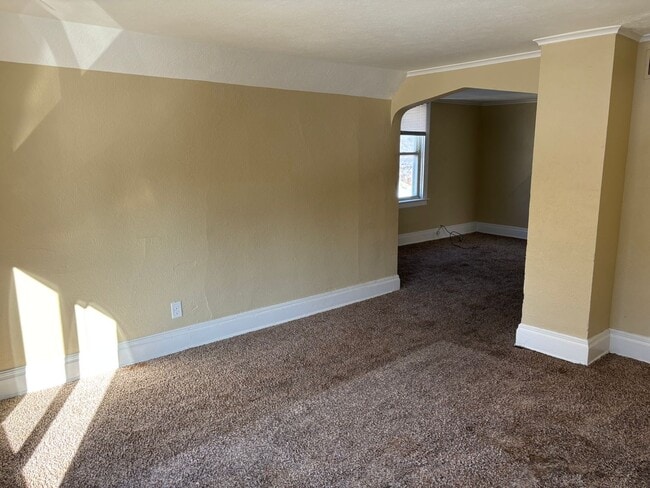 Building Photo - 3010 Warsaw St