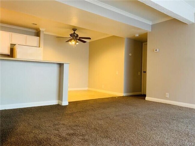 Foto del edificio - 1440 W Edgehill Rd