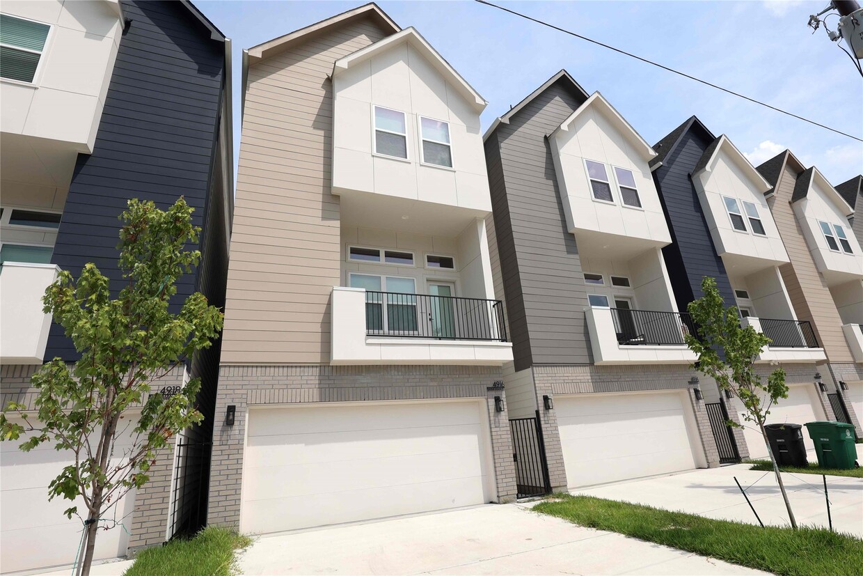 Foto principal - 4916 Brinkman St