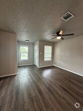 Building Photo - 1117 Burkett St