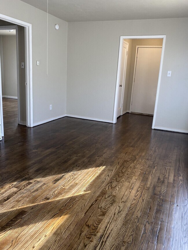 Foto del edificio - 561 E Indian Dr