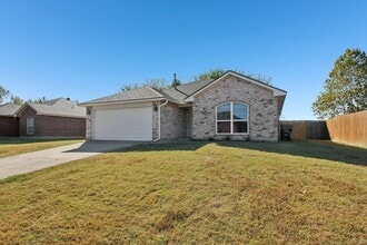 Building Photo - 1216 Fourth St