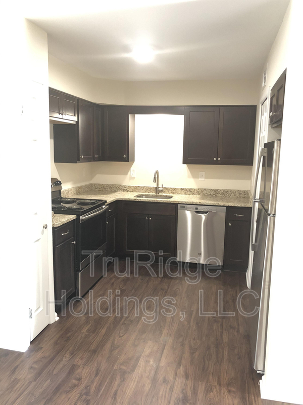 Foto del edificio - 227 N Broadway St