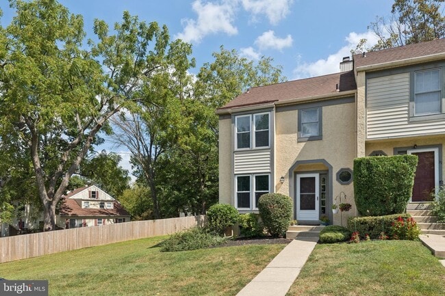 Building Photo - 81 Talbot Ct
