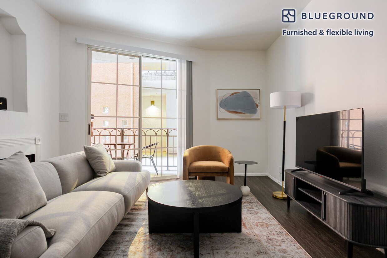 Foto principal - 345 Cloverdale Ave
