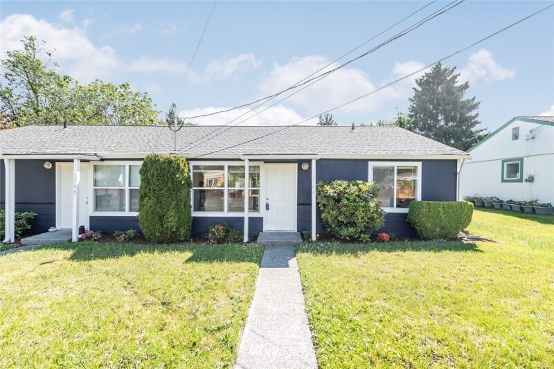 Foto principal - 1746 N Rainier Ave