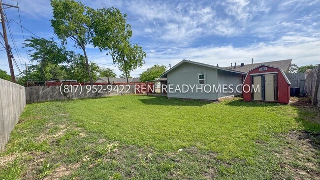 Foto del edificio - 2613 Fairbrook St